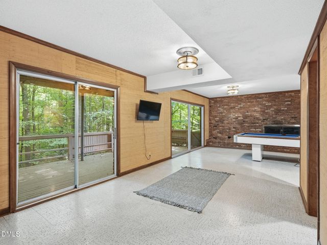 706 Queensferry Road, Cary, NC 27511
