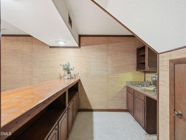 706 Queensferry Road, Cary, NC 27511