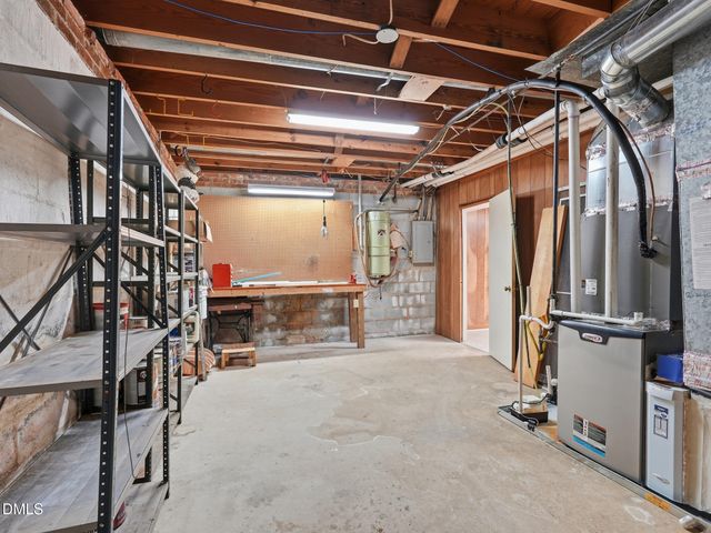 706 Queensferry Road, Cary, NC 27511