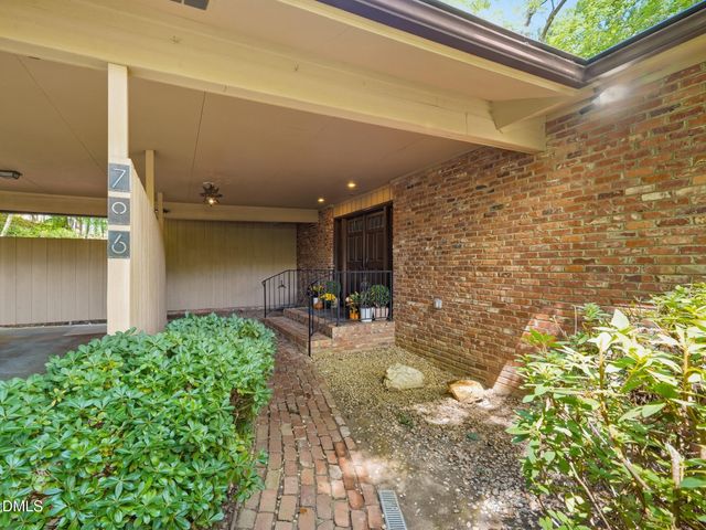 706 Queensferry Road, Cary, NC 27511