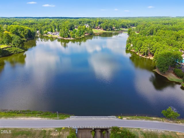 706 Queensferry Road, Cary, NC 27511