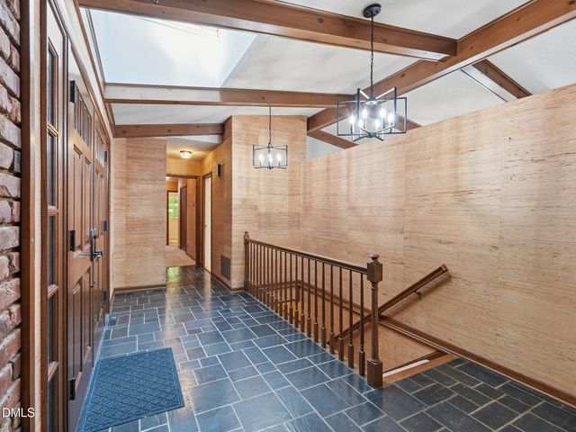 706 Queensferry Road, Cary, NC 27511