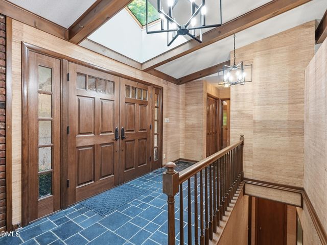 706 Queensferry Road, Cary, NC 27511
