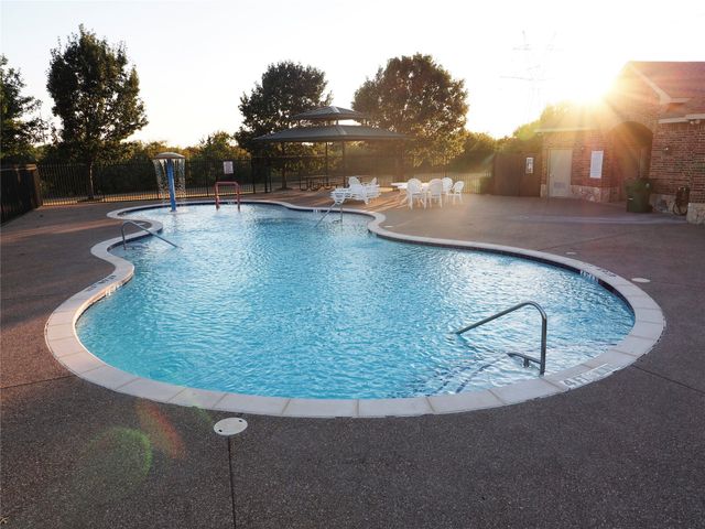 504 Bailer Drive, Crowley, TX 76036