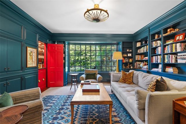 516 Irwin Dr, Edgeworth, PA 15143