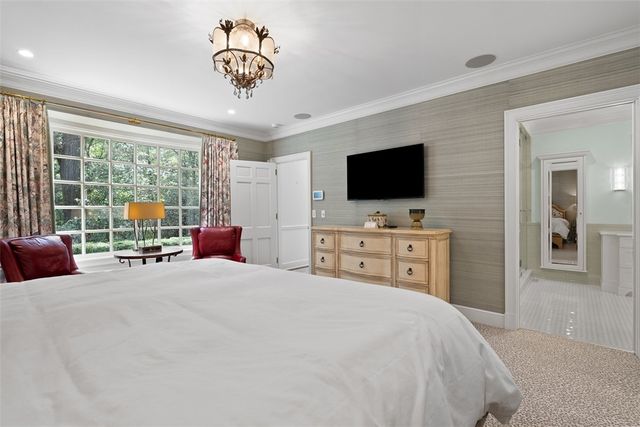 516 Irwin Dr, Edgeworth, PA 15143