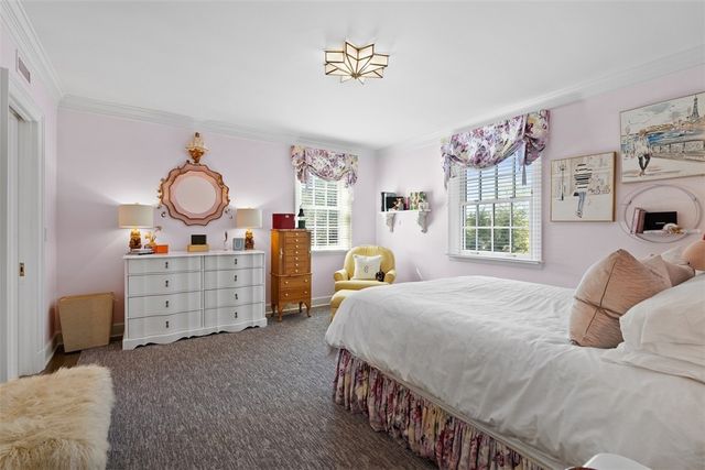 516 Irwin Dr, Edgeworth, PA 15143