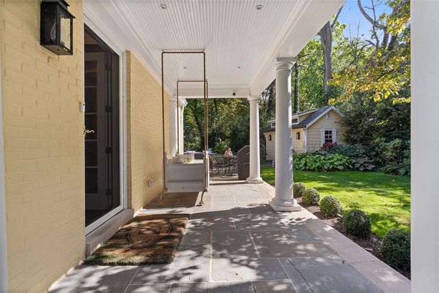 516 Irwin Dr, Edgeworth, PA 15143