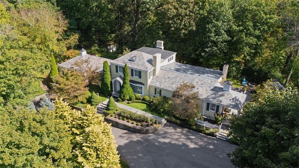 516 Irwin Dr, Edgeworth, PA 15143