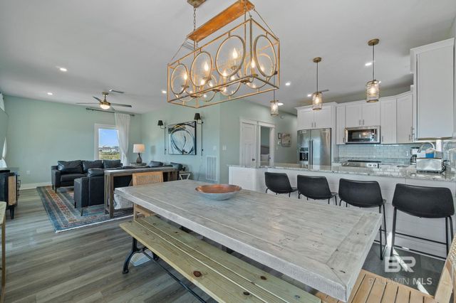 636 W 1st Avenue, Gulf Shores, AL 36542