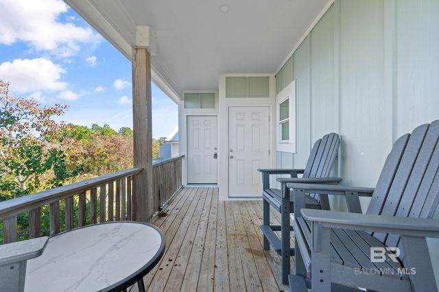 636 W 1st Avenue, Gulf Shores, AL 36542