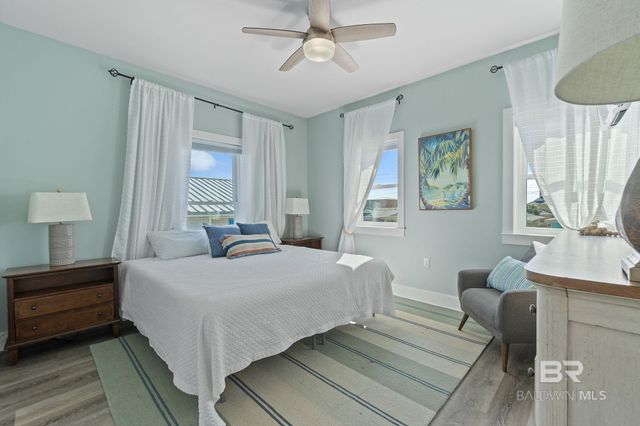 636 W 1st Avenue, Gulf Shores, AL 36542