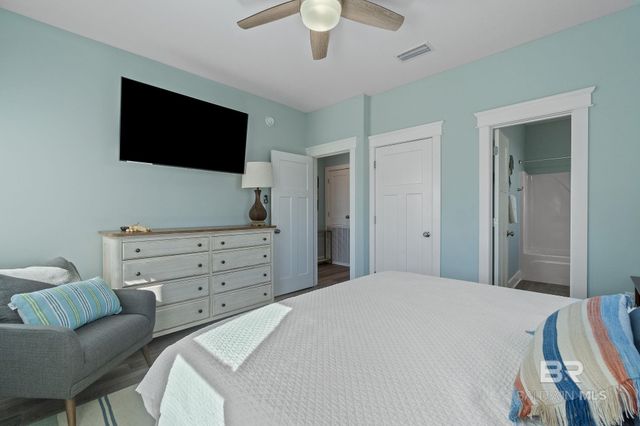 636 W 1st Avenue, Gulf Shores, AL 36542