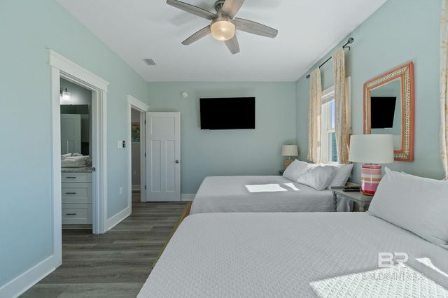 636 W 1st Avenue, Gulf Shores, AL 36542