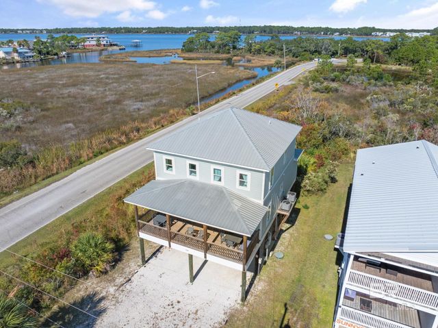 636 W 1st Avenue, Gulf Shores, AL 36542
