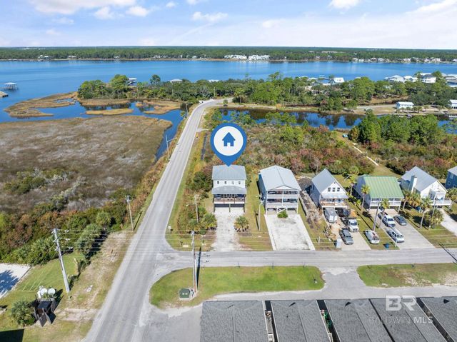 636 W 1st Avenue, Gulf Shores, AL 36542
