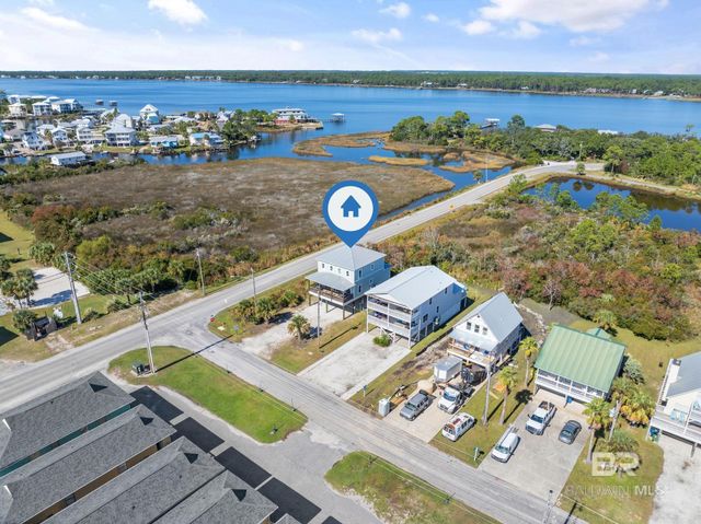 636 W 1st Avenue, Gulf Shores, AL 36542