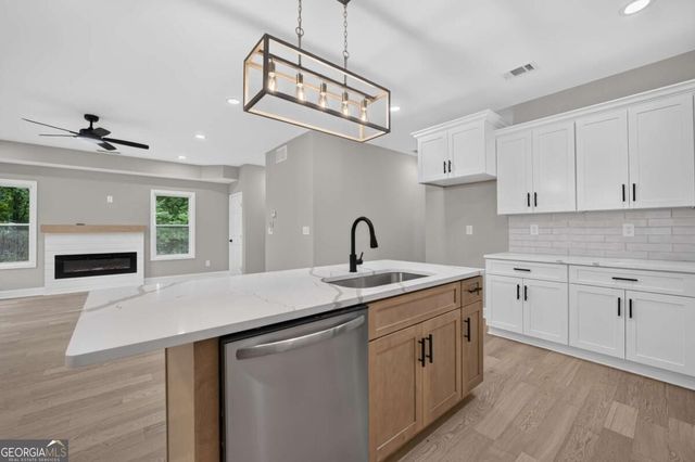 1717 Hilton Ridge Court, Lithonia, GA 30058