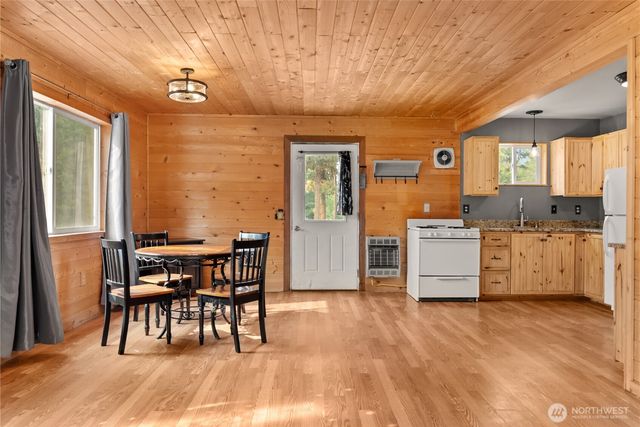 56 Ruby Two Moons Road, Tonasket, WA 98855