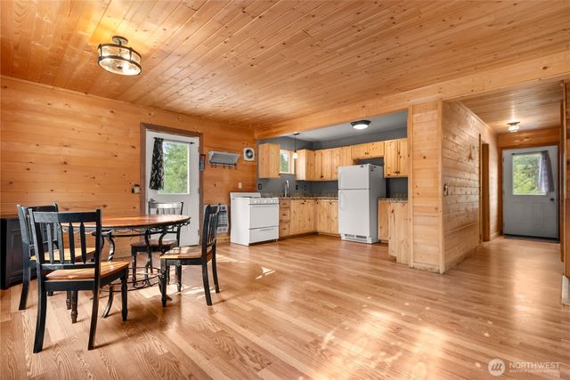 56 Ruby Two Moons Road, Tonasket, WA 98855