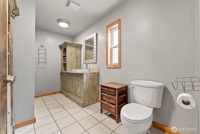 56 Ruby Two Moons Road, Tonasket, WA 98855