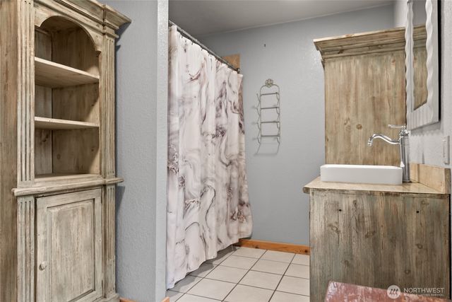 56 Ruby Two Moons Road, Tonasket, WA 98855