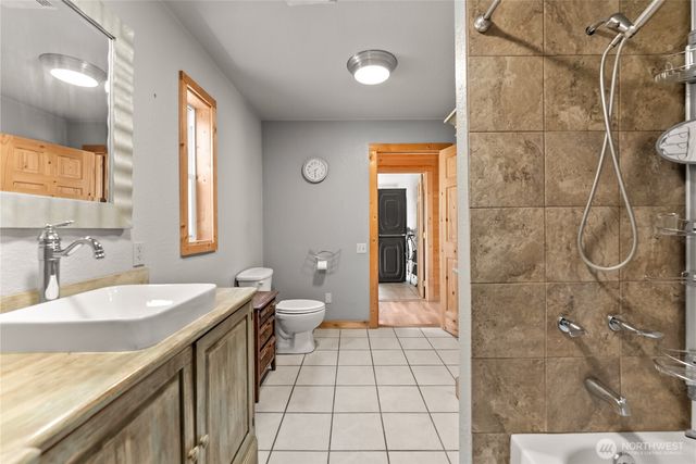 56 Ruby Two Moons Road, Tonasket, WA 98855