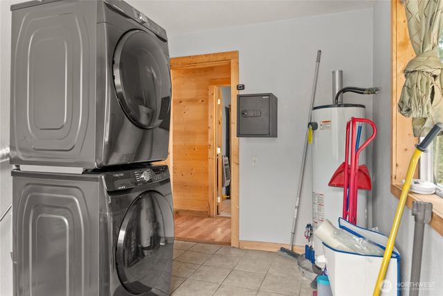 56 Ruby Two Moons Road, Tonasket, WA 98855