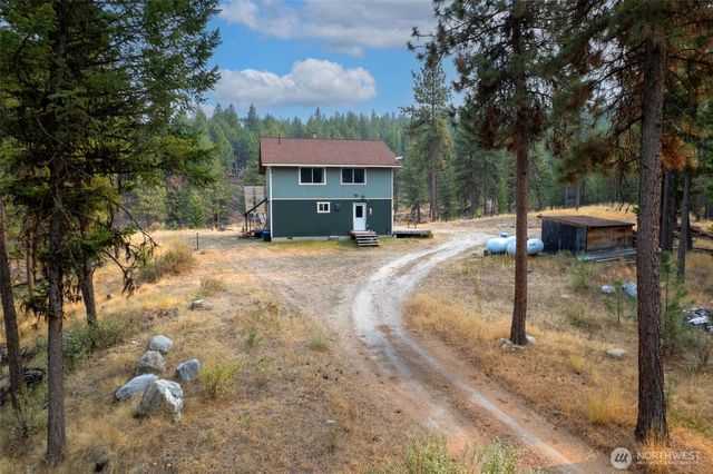 56 Ruby Two Moons Road, Tonasket, WA 98855