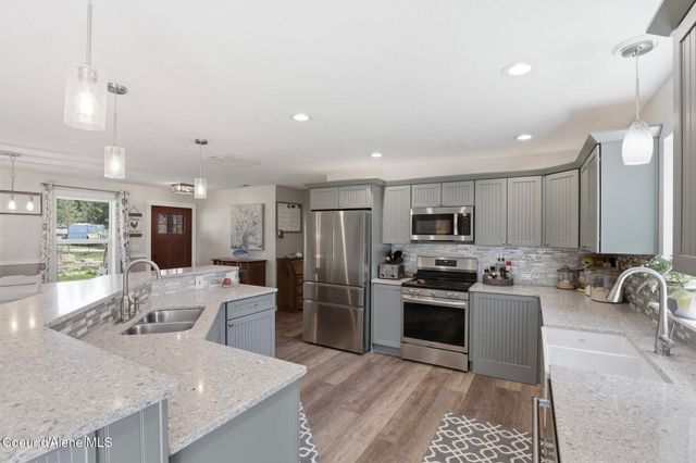 21381 N Thatcher CT, Rathdrum, ID 83858