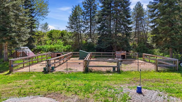 21381 N Thatcher CT, Rathdrum, ID 83858