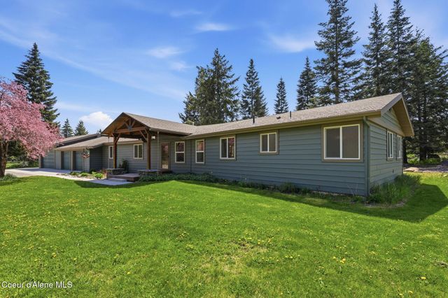 21381 N Thatcher CT, Rathdrum, ID 83858