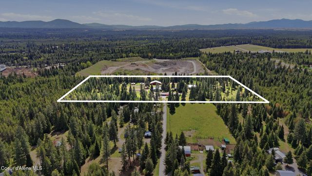 21381 N Thatcher CT, Rathdrum, ID 83858