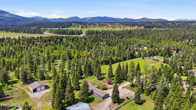 21381 N Thatcher CT, Rathdrum, ID 83858