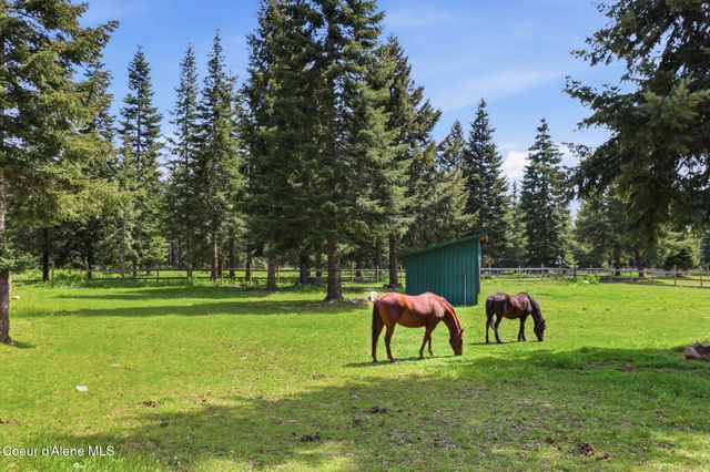 21381 N Thatcher CT, Rathdrum, ID 83858