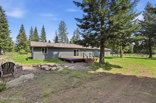 21381 N Thatcher CT, Rathdrum, ID 83858