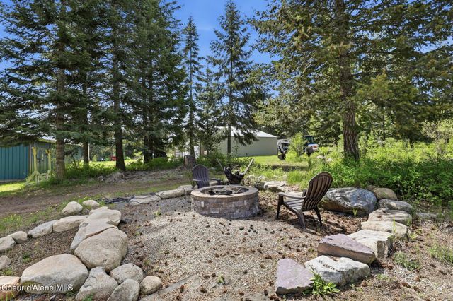 21381 N Thatcher CT, Rathdrum, ID 83858
