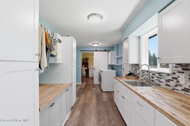 21381 N Thatcher CT, Rathdrum, ID 83858