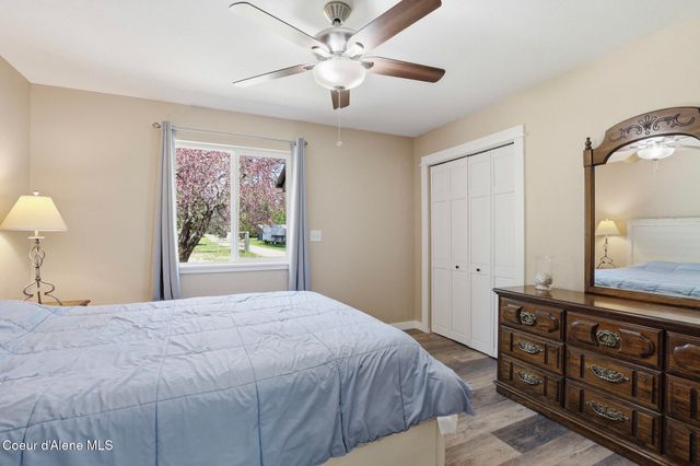 21381 N Thatcher CT, Rathdrum, ID 83858