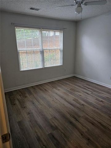 1406 Flanagan Mill Drive, Auburn, GA 30011