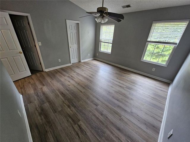1406 Flanagan Mill Drive, Auburn, GA 30011