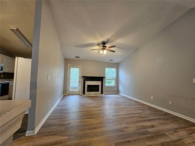 1406 Flanagan Mill Drive, Auburn, GA 30011