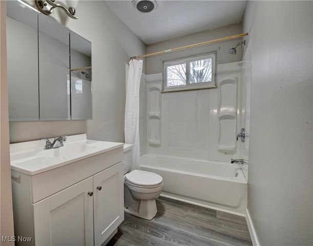 10645 Wilma Avenue NE, Alliance, OH 44601