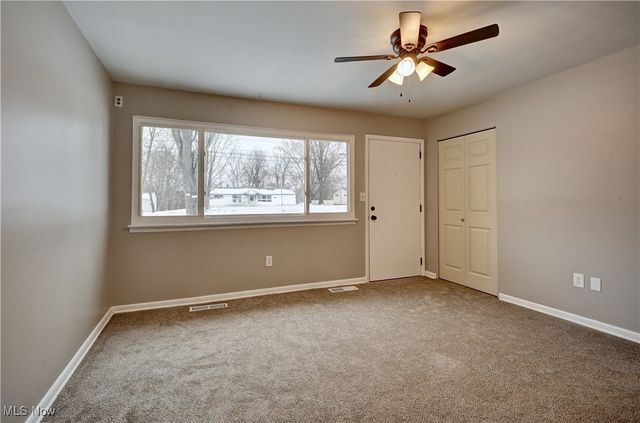 10645 Wilma Avenue NE, Alliance, OH 44601