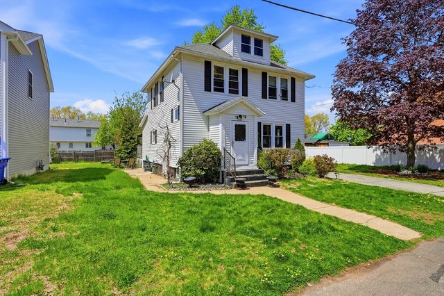 12 Angelo St, Springfield, MA 01119