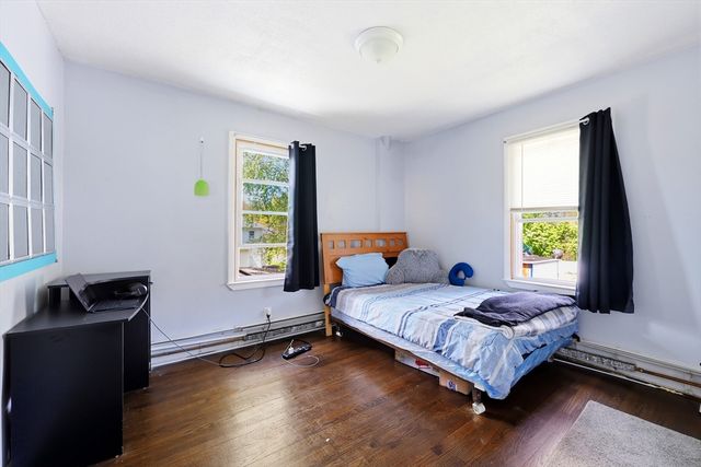 12 Angelo St, Springfield, MA 01119