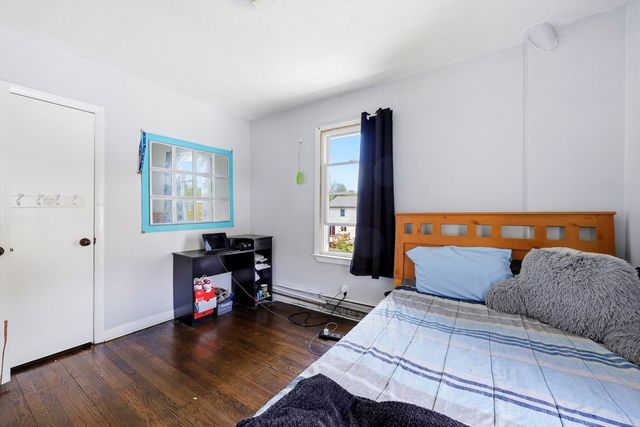 12 Angelo St, Springfield, MA 01119