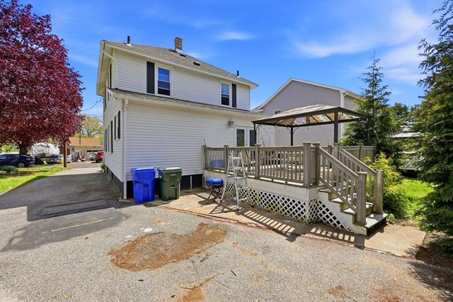 12 Angelo St, Springfield, MA 01119