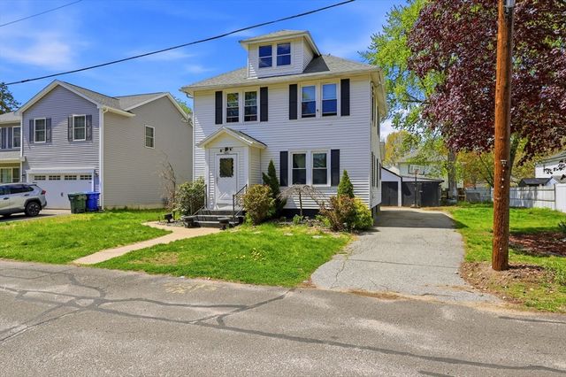 12 Angelo St, Springfield, MA 01119