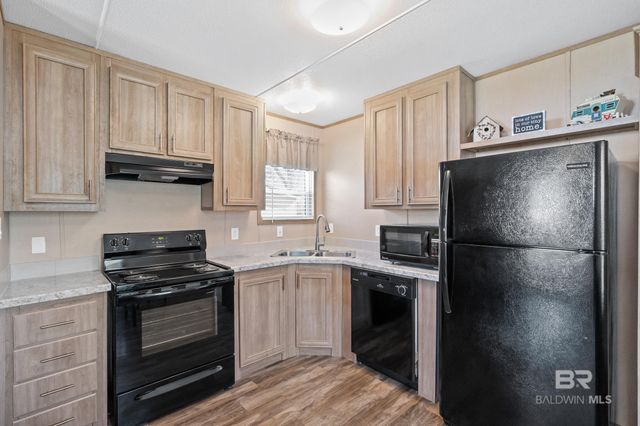 16968 Lea Circle, Fairhope, AL 36532